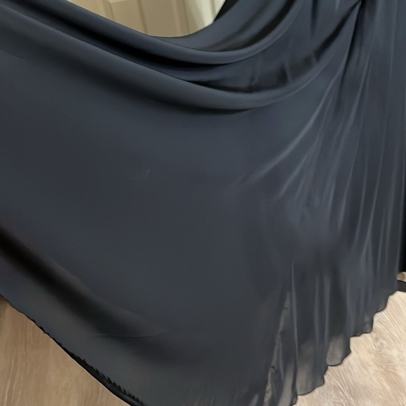 This Beautiful  Long, Black, Spaghetti Strap Ruching shoulders gown(155) - Picture 5 of 8